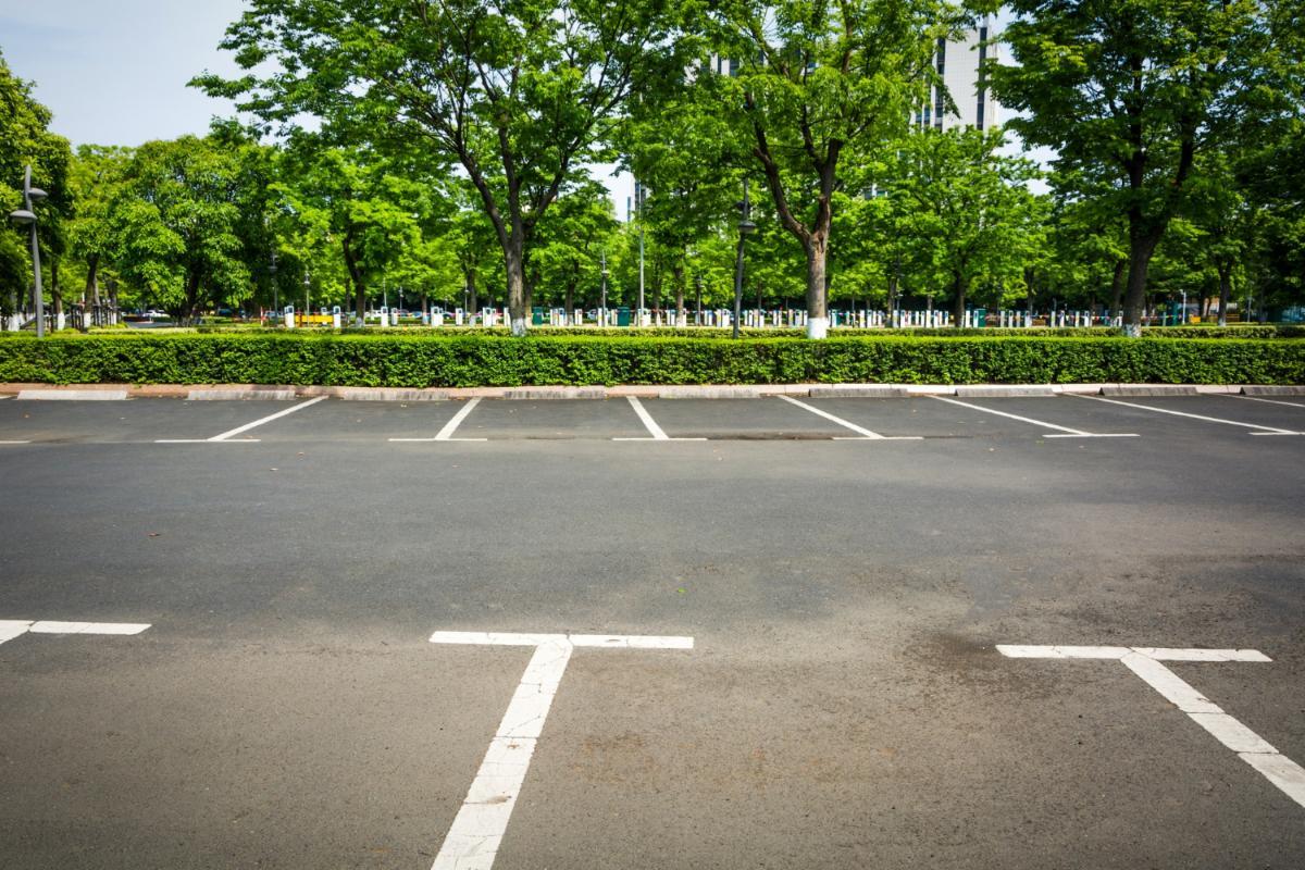 How Can I Make Sure My Parking Lot is Safe for My Customers?