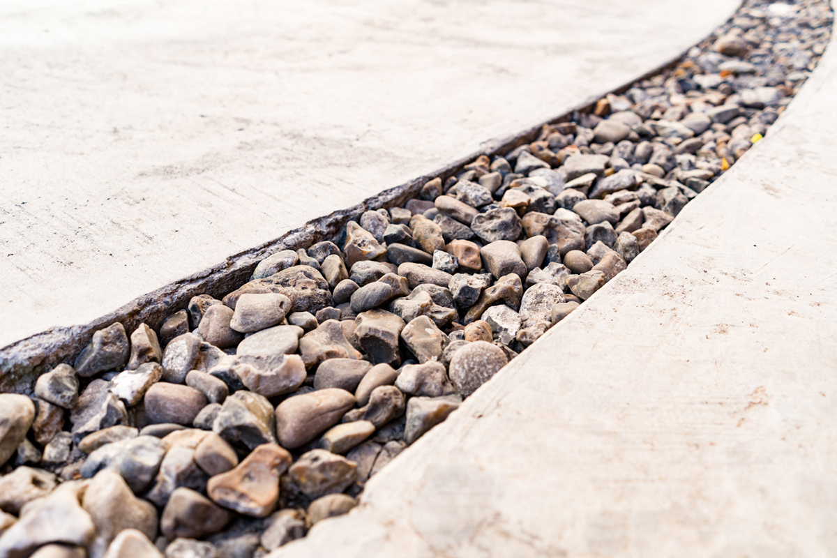 Decorative Touches for Your Driveway