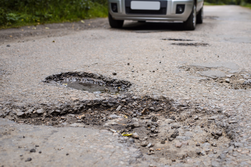 Common Asphalt Pavement Issues & How to Fix Them